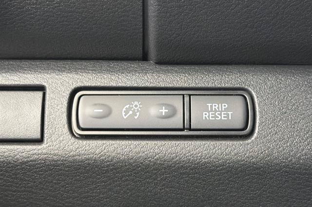 New 2026 Nissan Frontier SV w/ Tow Package AWD/4WD image 28