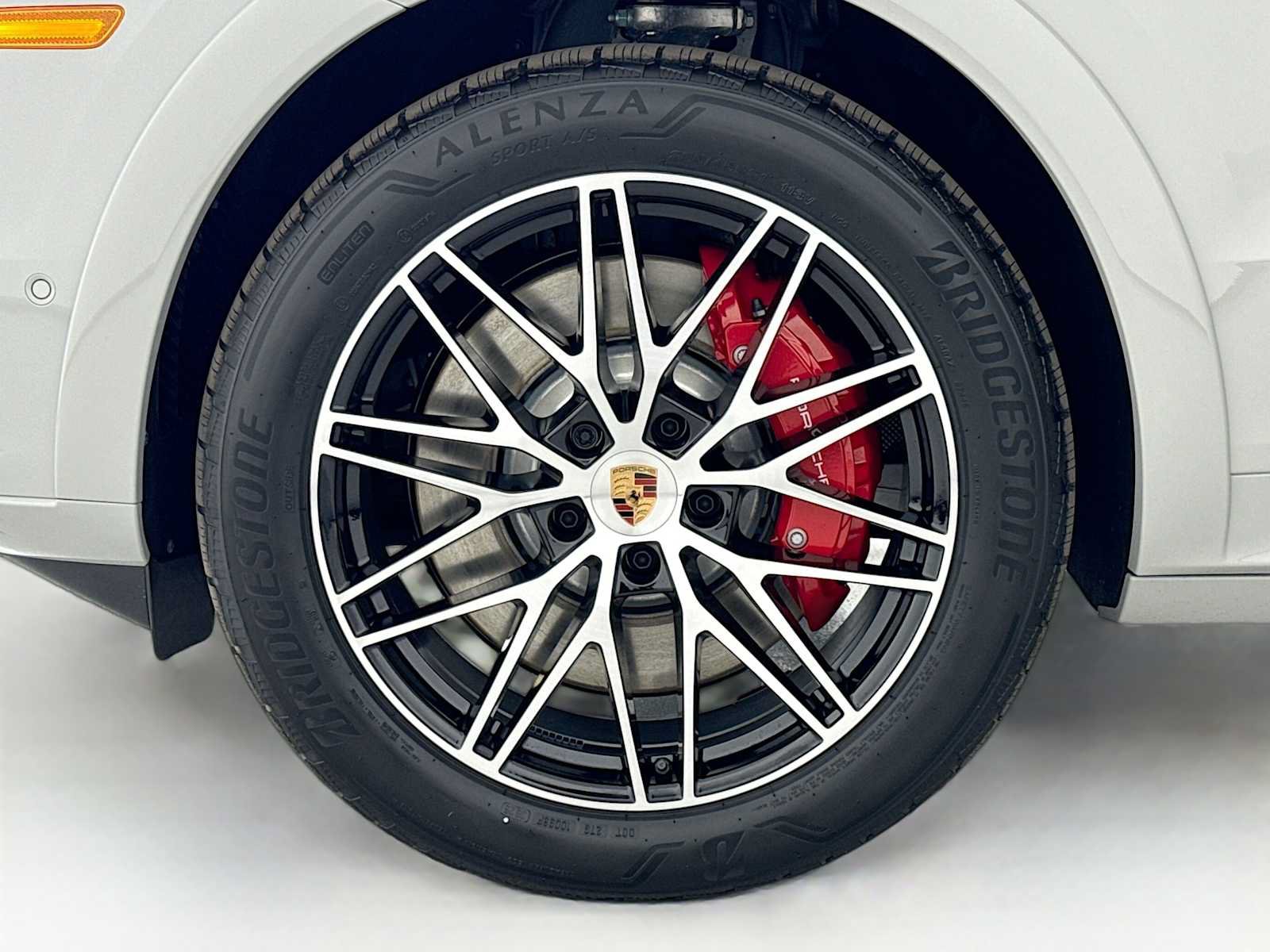 New 2026 Porsche Cayenne S AWD/4WD image 33