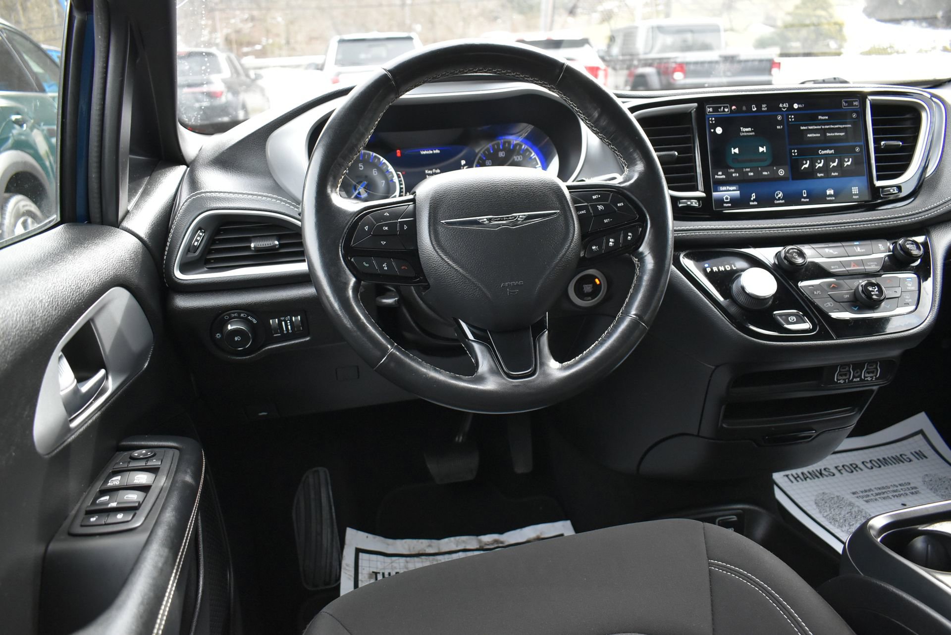 Used 2021 Chrysler Pacifica Touring w/ S Appearance Package image 18