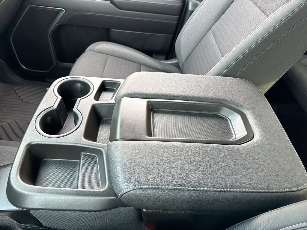Used 2022 Chevrolet Silverado 1500 LT AWD/4WD image 21