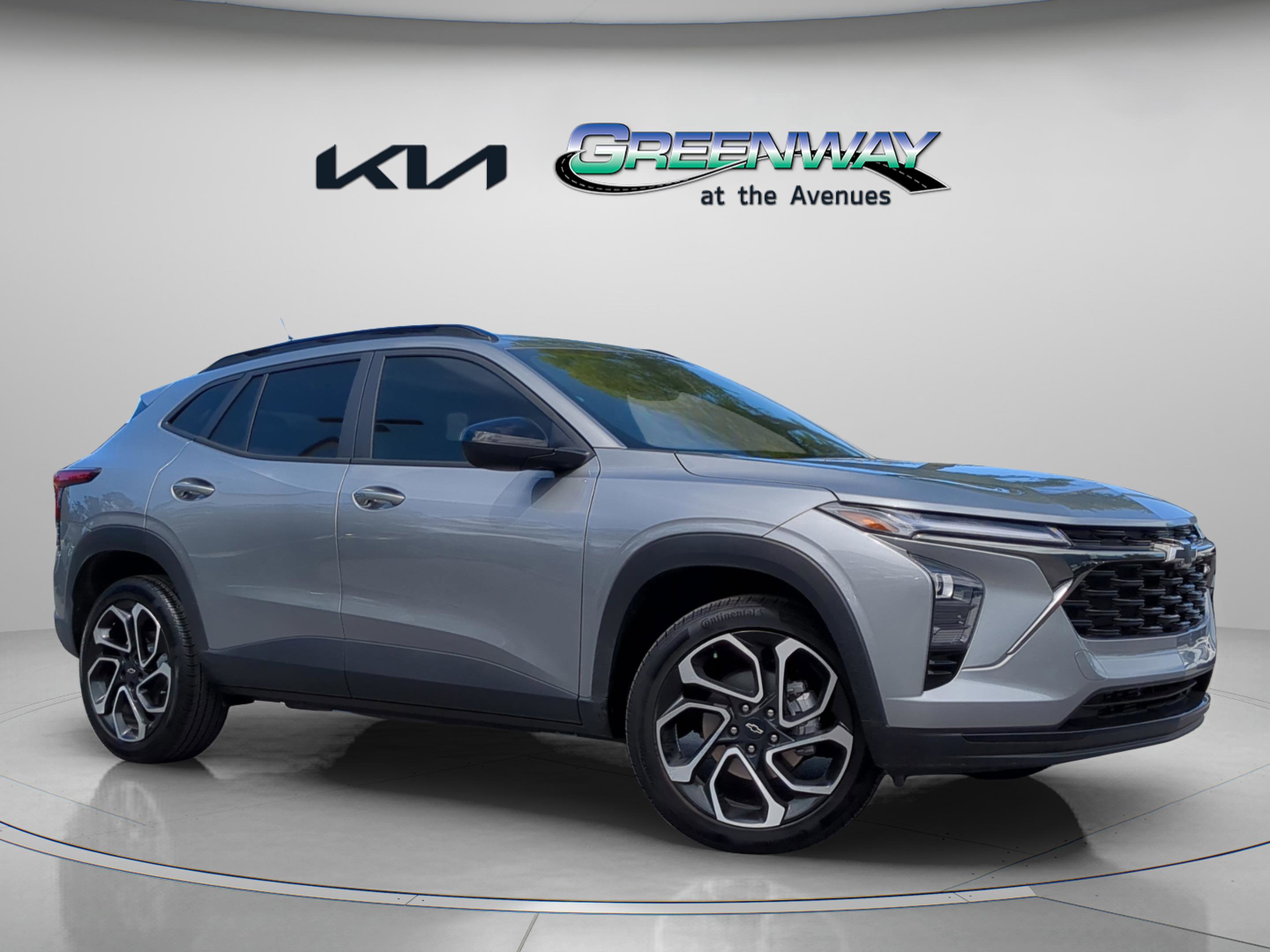 Used 2025 Chevrolet Trax RS w/ Driver Confidence Package