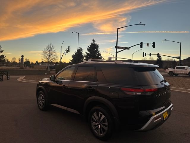 Used 2023 Nissan Pathfinder SL image 5