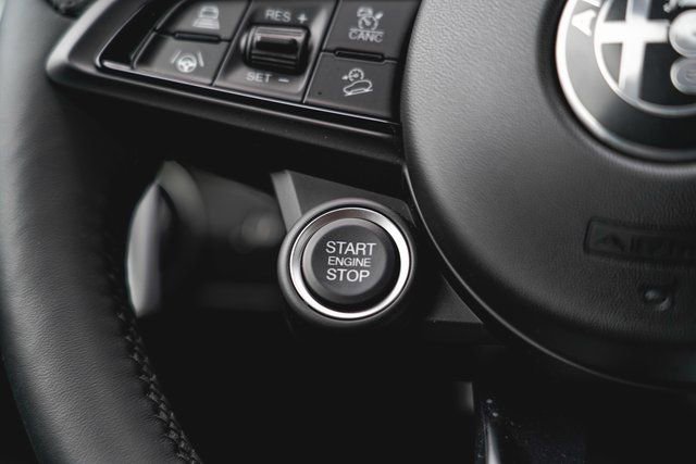 New 2025 Alfa Romeo Stelvio Sprint image 31