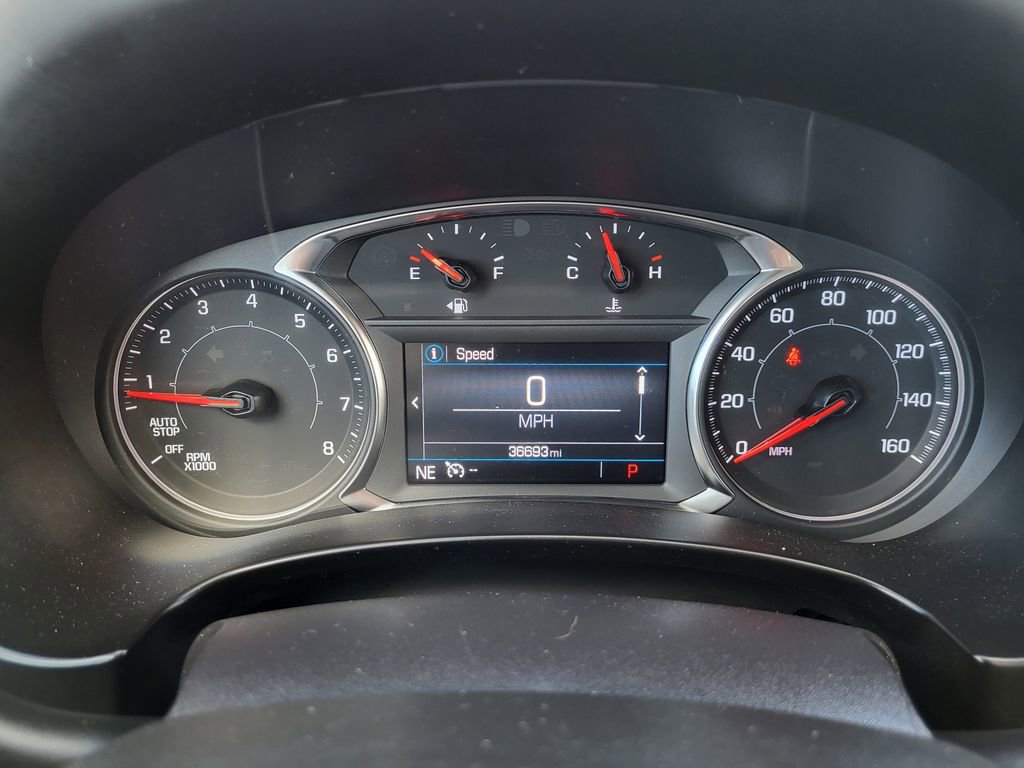 Used 2024 GMC Terrain SLE image 11