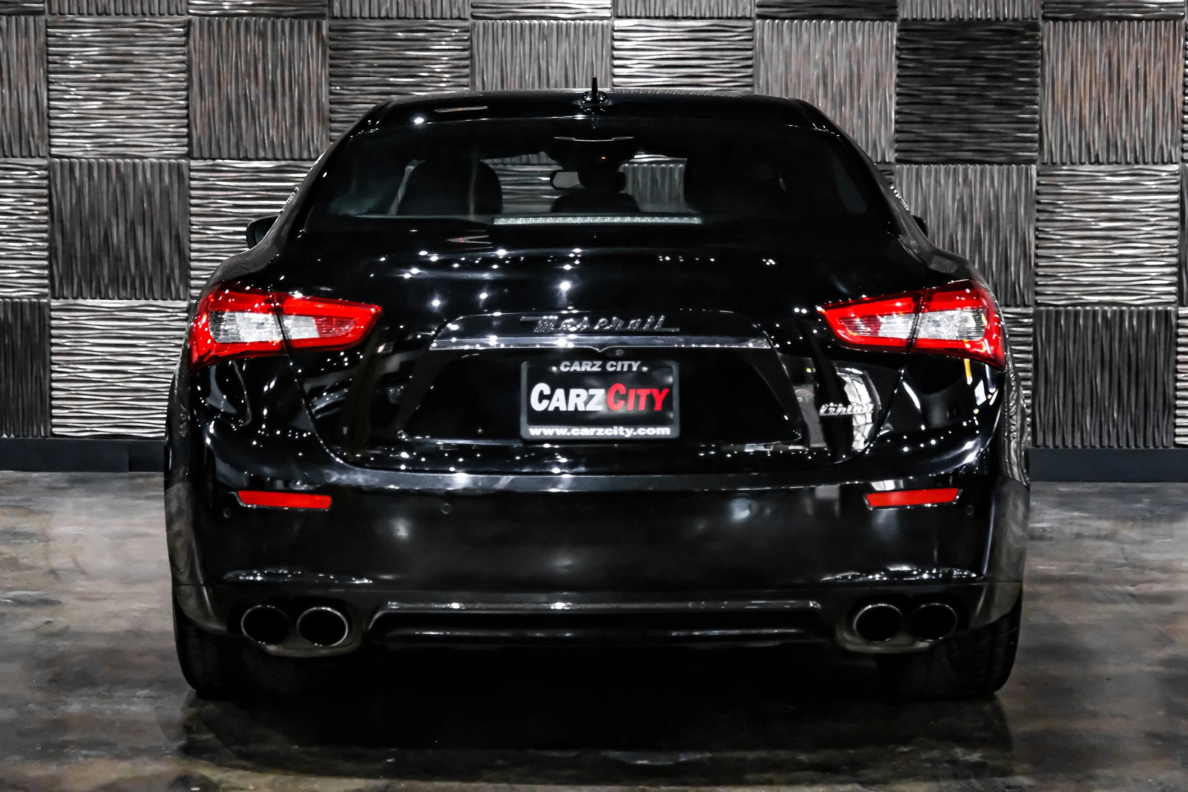 Used 2017 Maserati Ghibli w/ Luxury Package image 10