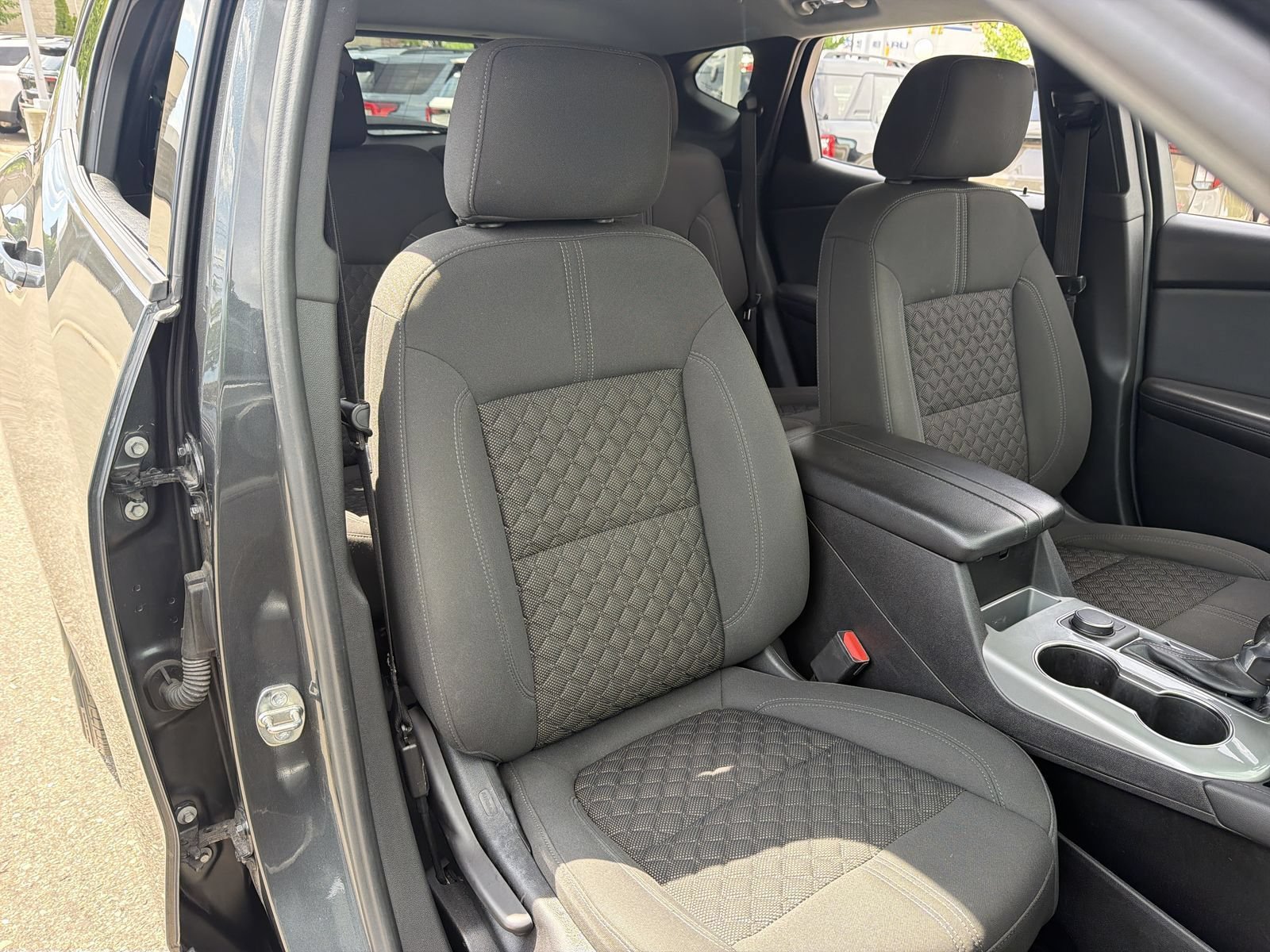Used 2019 Chevrolet Blazer LT FWD image 23