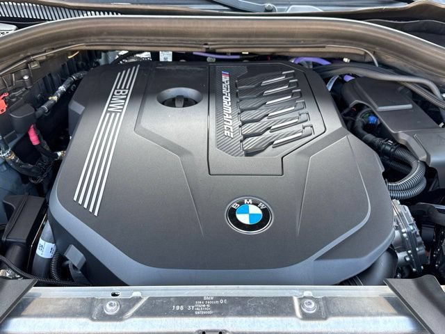 Used 2025 BMW X4 M40i AWD/4WD image 31