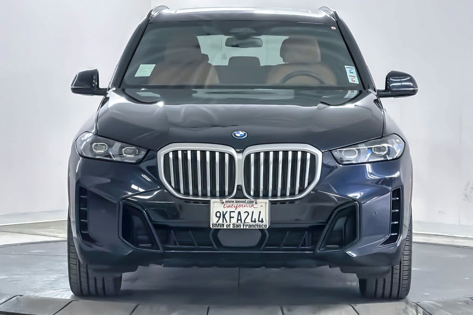 Used 2024 BMW X5 xDrive50e w/ M Sport Package AWD/4WD image 10