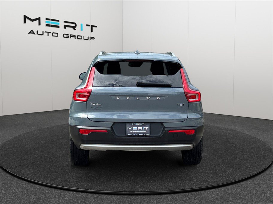 Used 2021 Volvo XC40 T5 Momentum w/ Premium Package AWD/4WD image 8