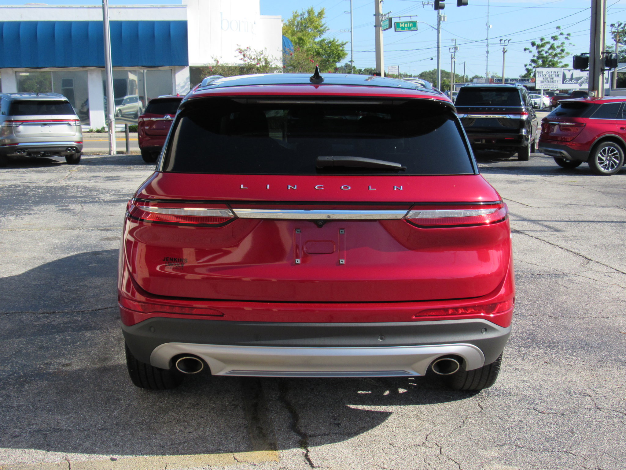 Used 2022 Lincoln Corsair Reserve w/ Equipment Group 201A image 4