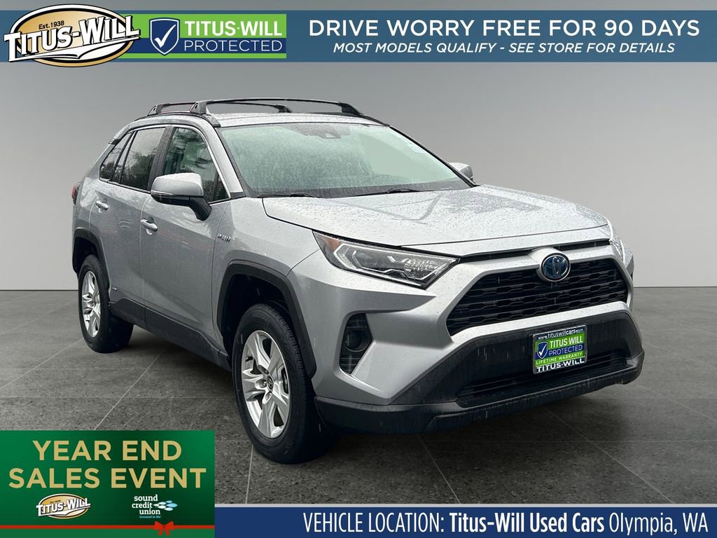 Used 2021 Toyota RAV4 XLE image 1