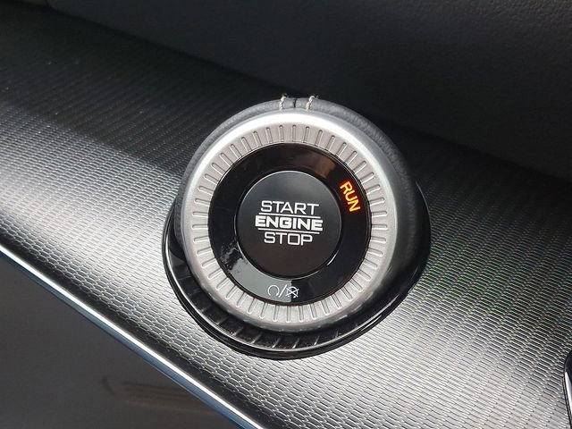 New 2026 Jeep Grand Wagoneer Summit image 17