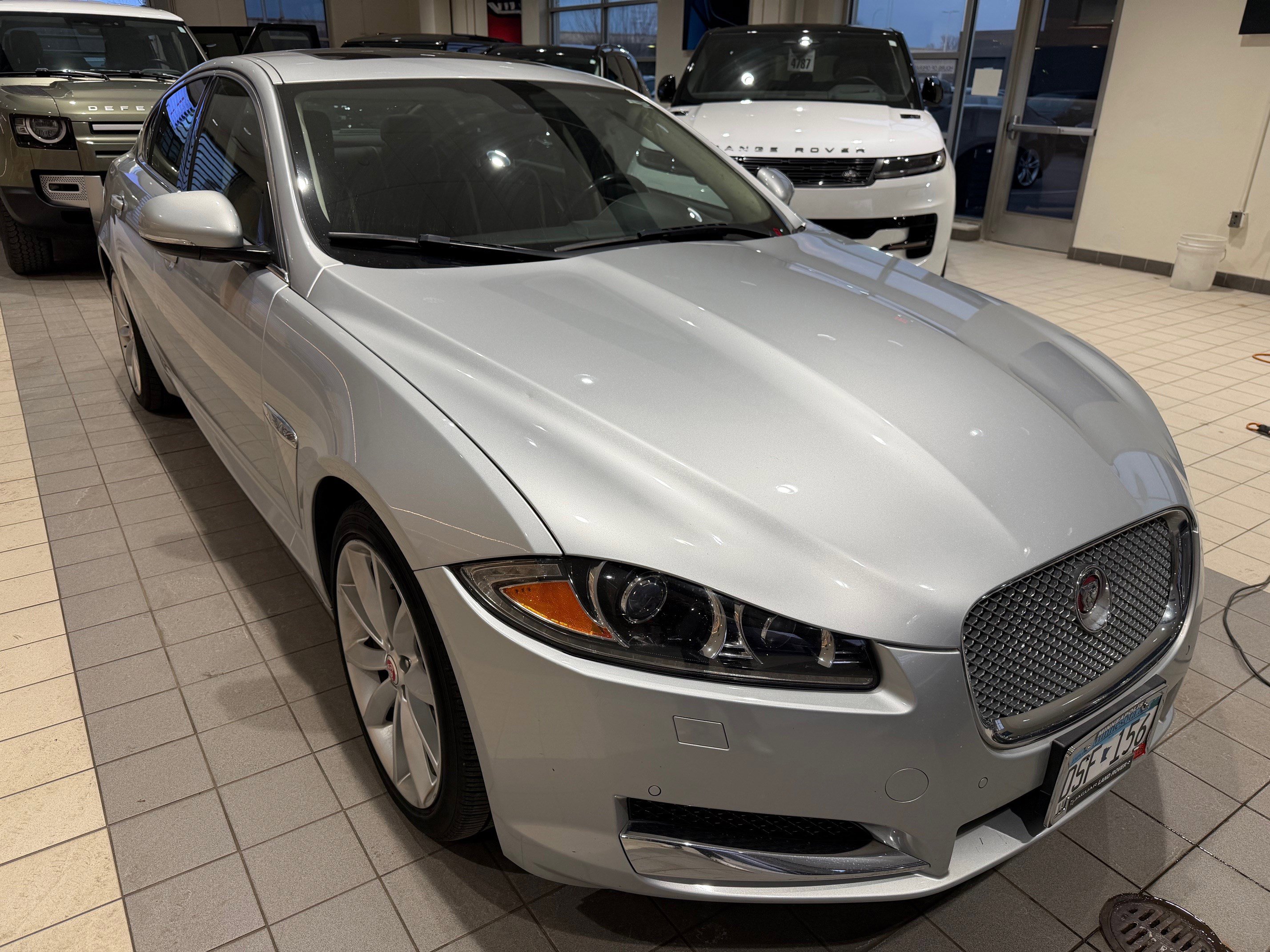 Used 2015 Jaguar XF Sport image 3