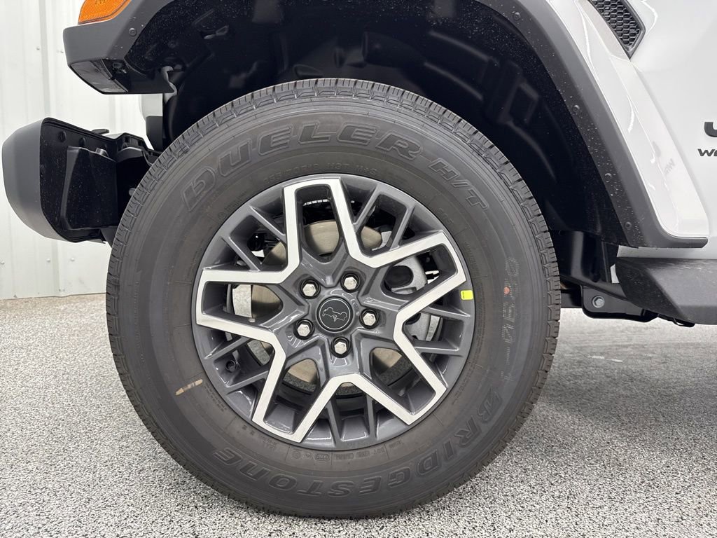 New 2025 Jeep Wrangler Sahara image 19