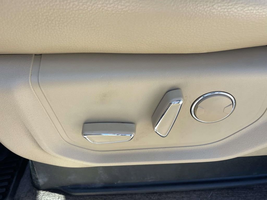 Used 2018 Ford F150 Lariat w/ Equipment Group 501A Mid AWD/4WD image 15