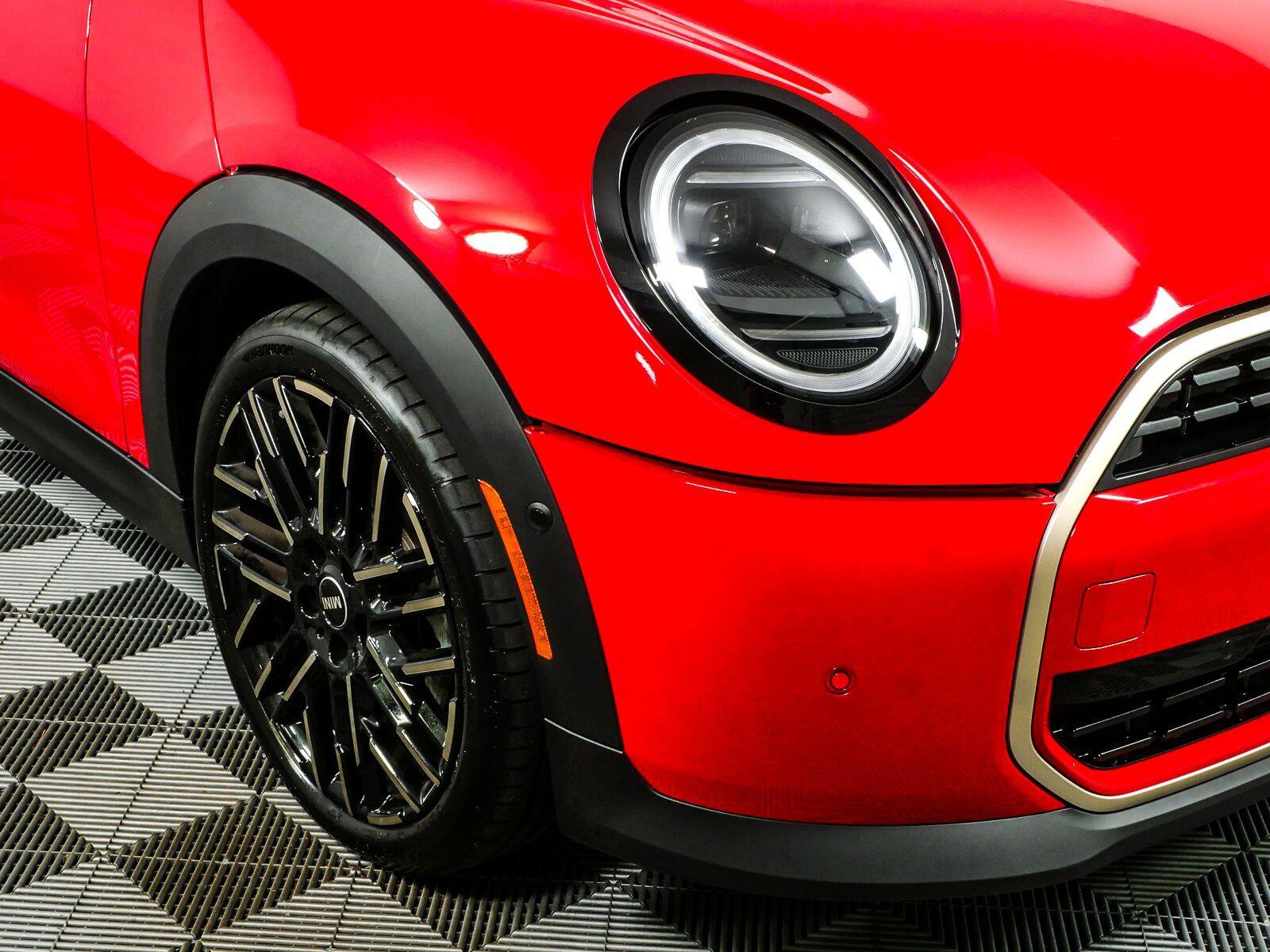 Used 2025 MINI Cooper S FWD image 33