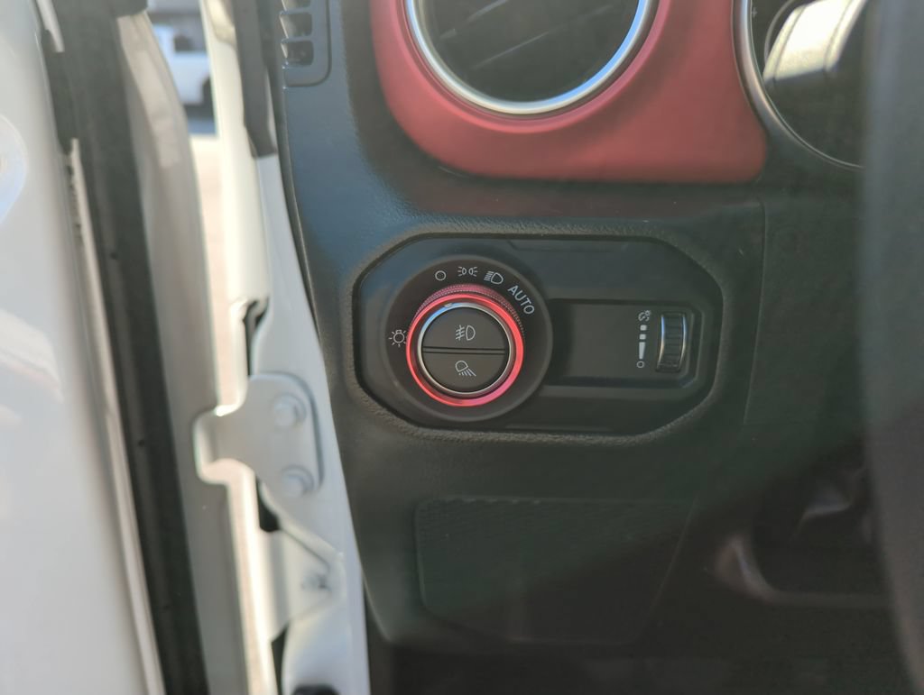 Used 2023 Jeep Gladiator Rubicon w/ Cold Weather Group AWD/4WD image 19