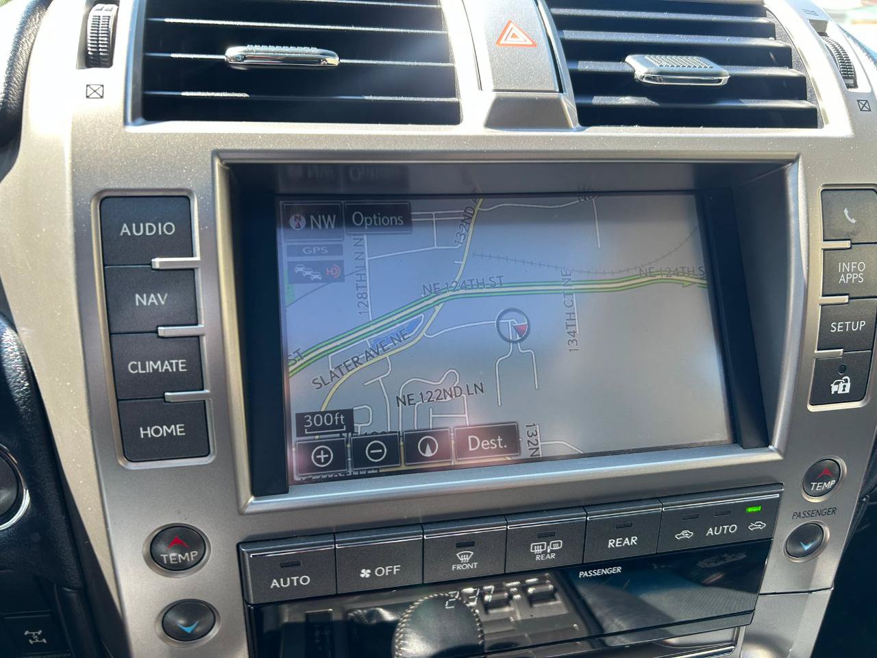 Used 2018 Lexus GX 460 Premium w/ Premium Package AWD/4WD image 21