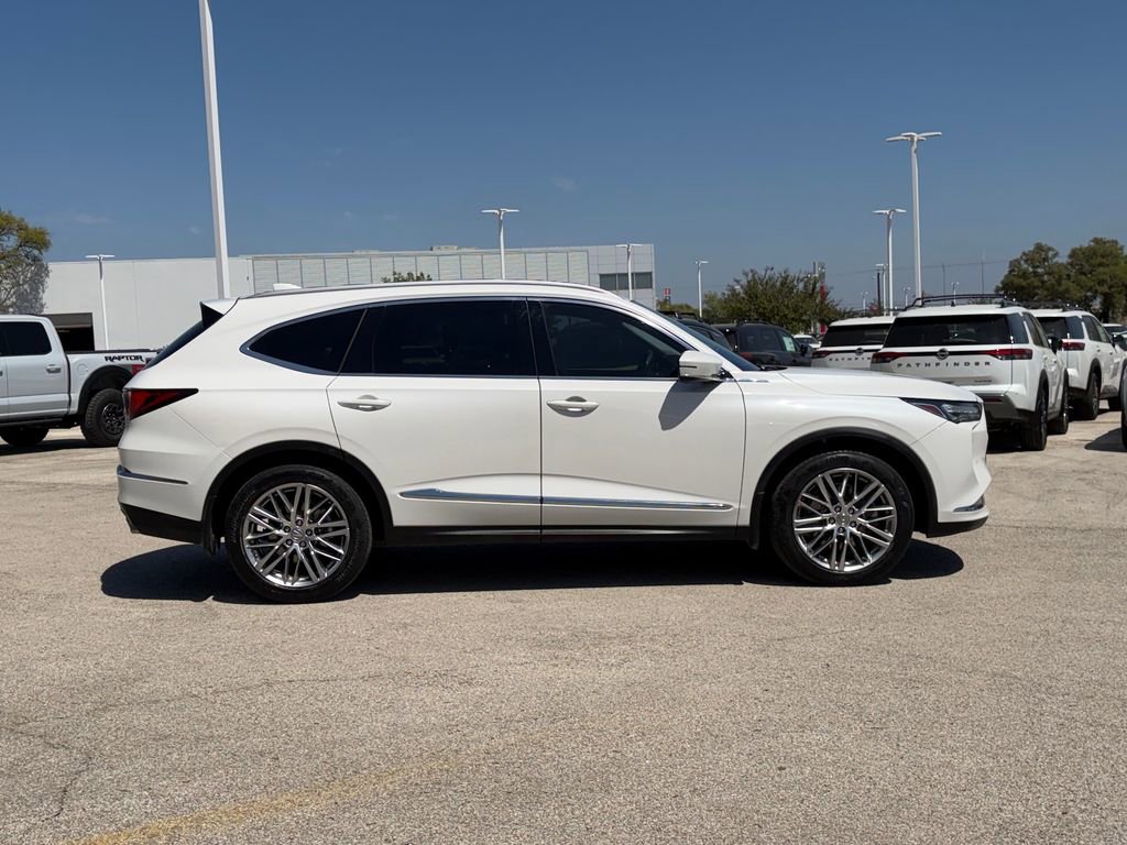 Used 2023 Acura MDX SH-AWD w/ Advance Package image 4