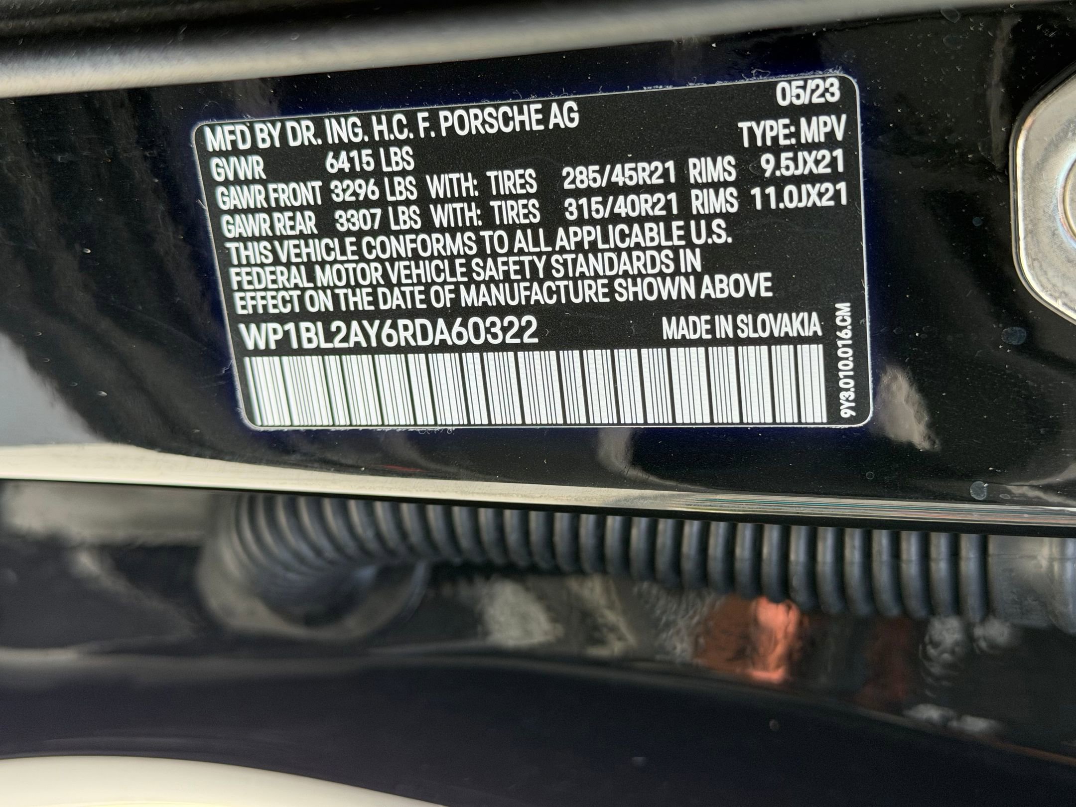 Certified 2024 Porsche Cayenne S AWD/4WD image 32