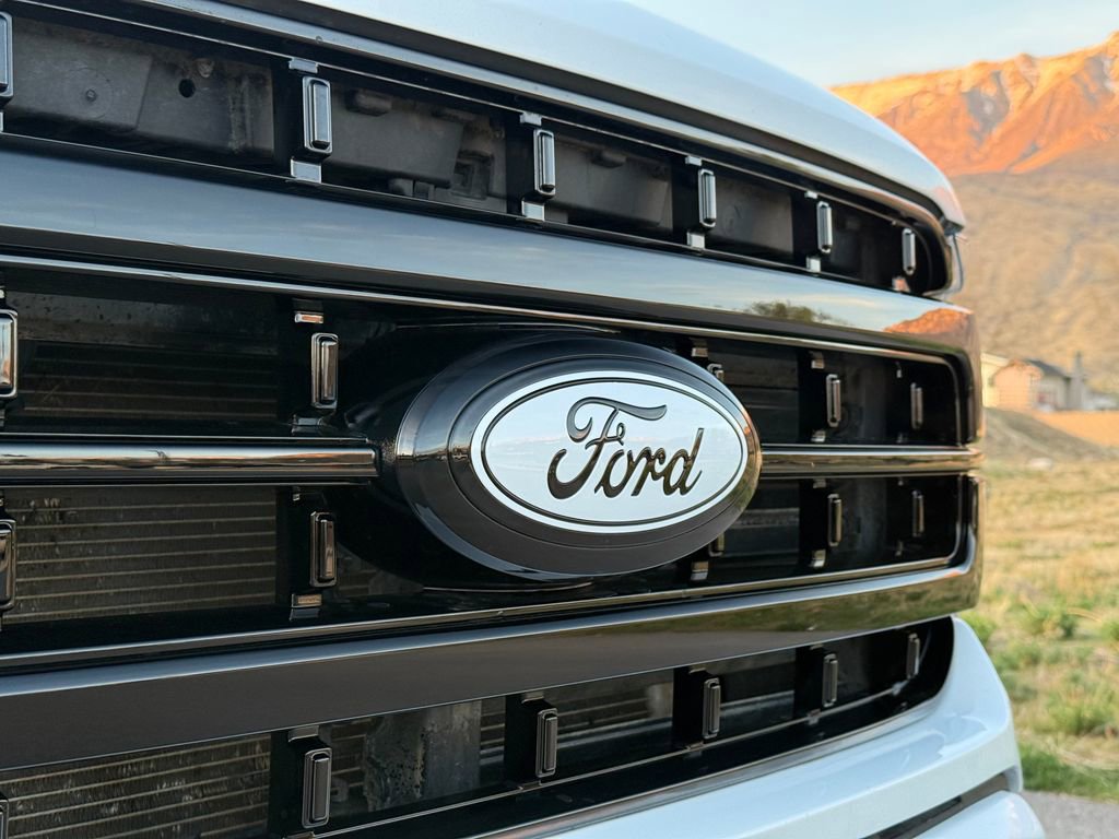 Used 2023 Ford F150 Lariat w/ Equipment Group 502A High image 17