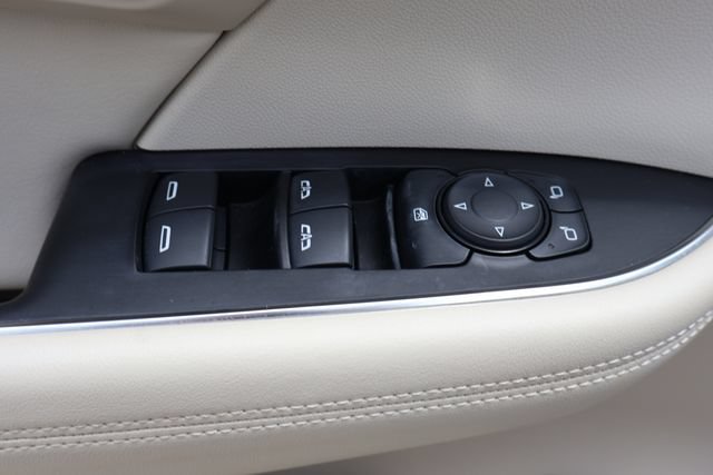 Used 2023 Buick Envision Avenir AWD/4WD image 13