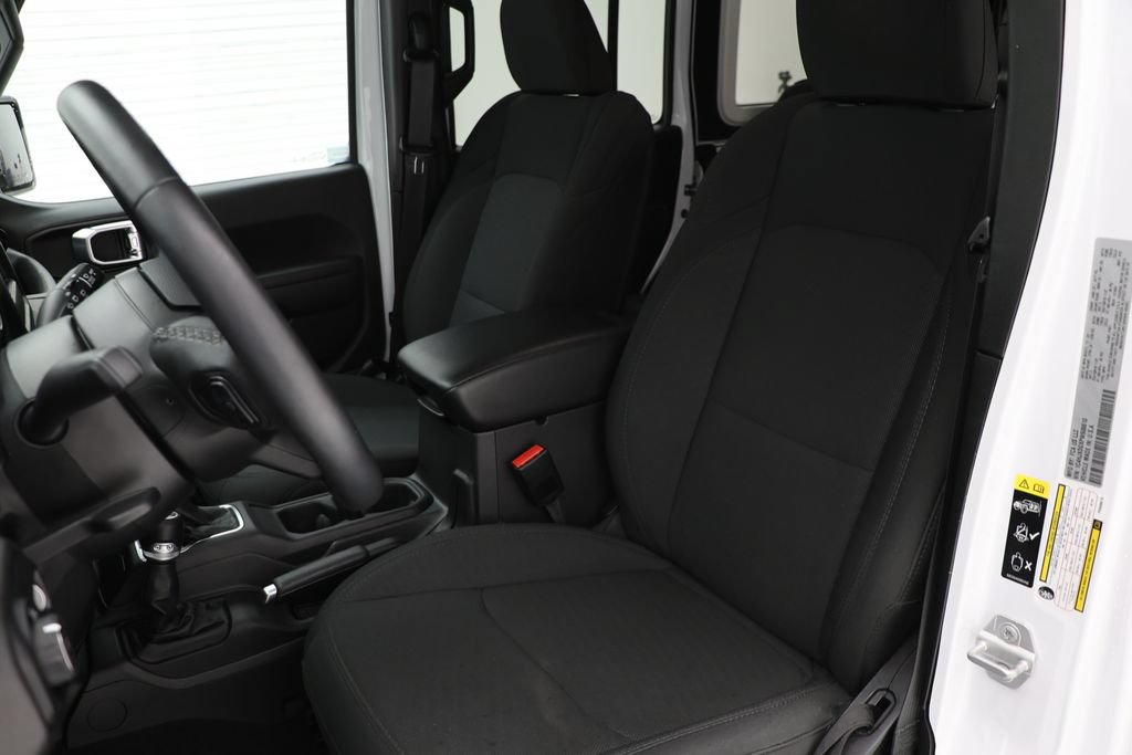 Used 2023 Jeep Wrangler Unlimited Sport AWD/4WD image 15