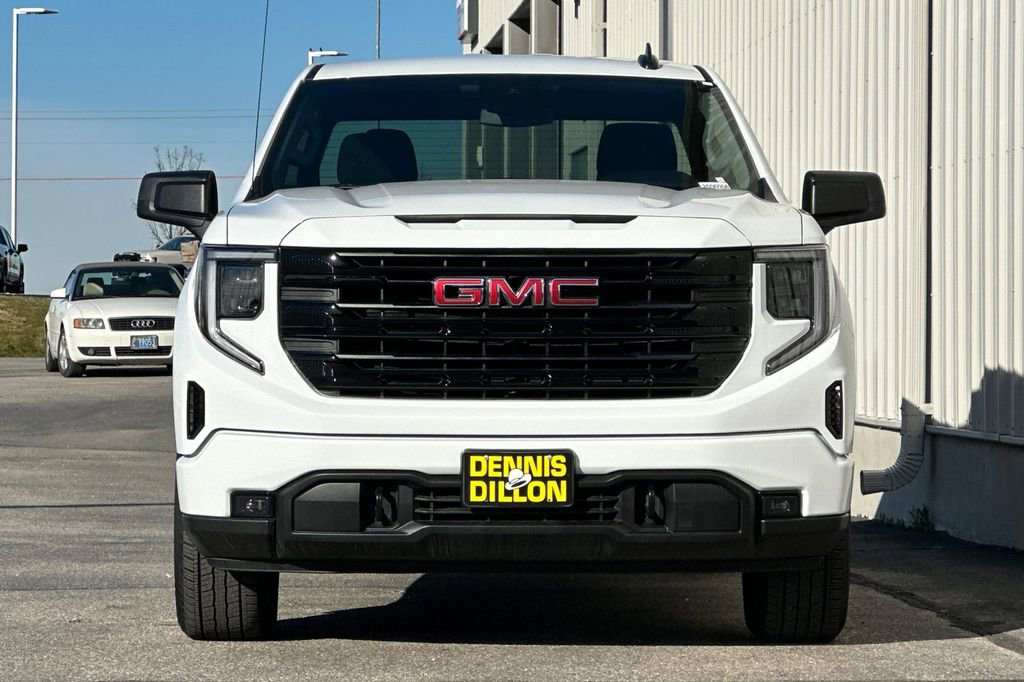 Used 2025 GMC Sierra 1500 Elevation image 9