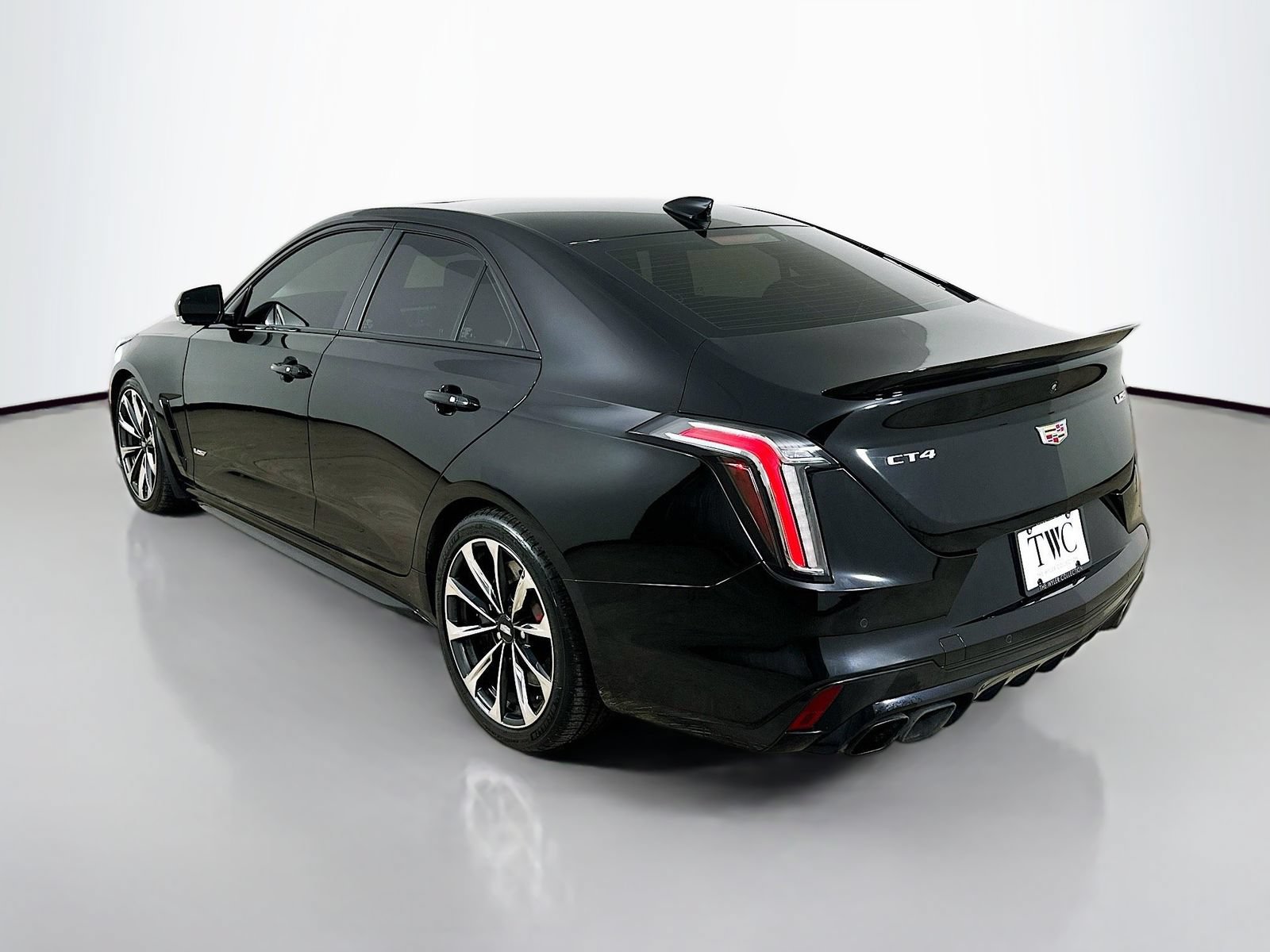 Used 2023 Cadillac CT4 V Blackwing w/ Driver Assist Package RWD image 7