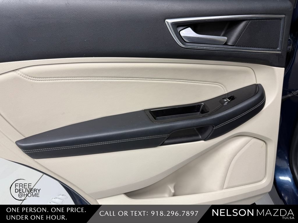 Used 2017 Ford Edge Titanium w/ Equipment Group 301A AWD/4WD image 34