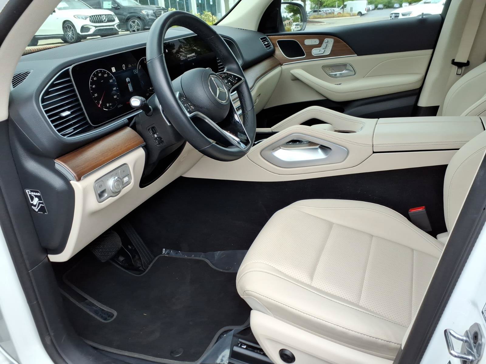 Certified 2025 Mercedes-Benz GLE 450e 4MATIC image 11