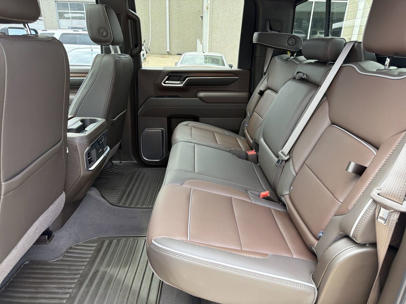 Used 2025 GMC Sierra 2500 Denali w/ Technology Package AWD/4WD image 26