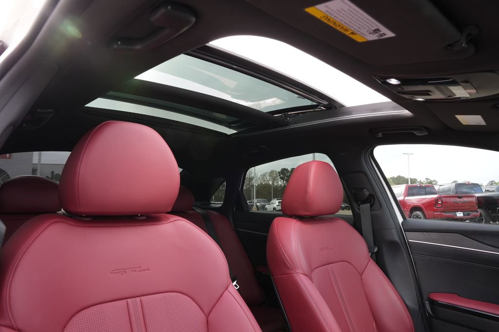 Used 2025 Kia K5 GT-Line w/ GT-Line Premium Package image 23