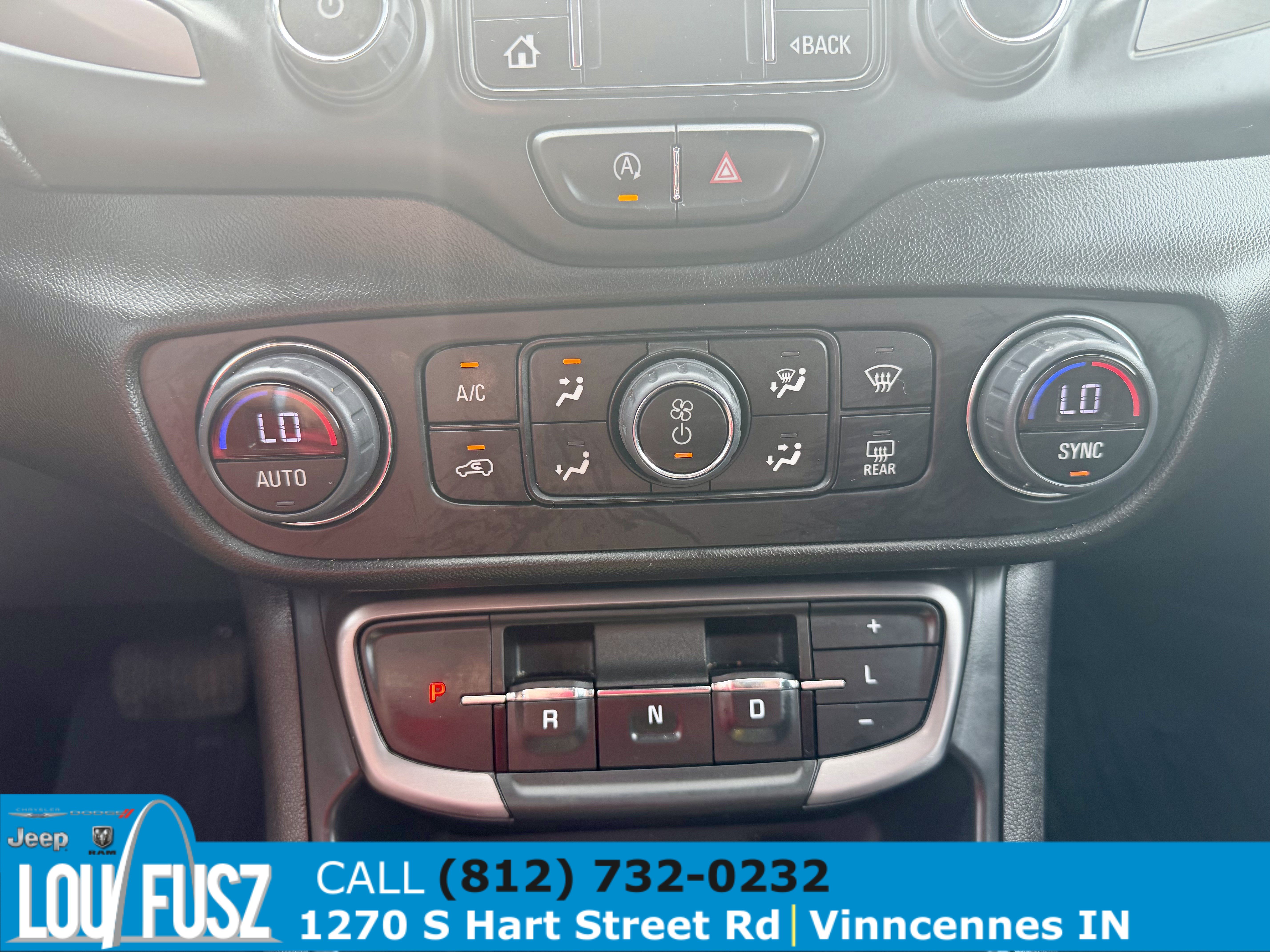 Used 2024 GMC Terrain AT4 AWD/4WD image 15