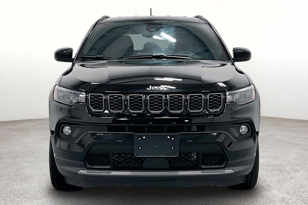 Used 2026 Jeep Compass Latitude AWD/4WD image 4