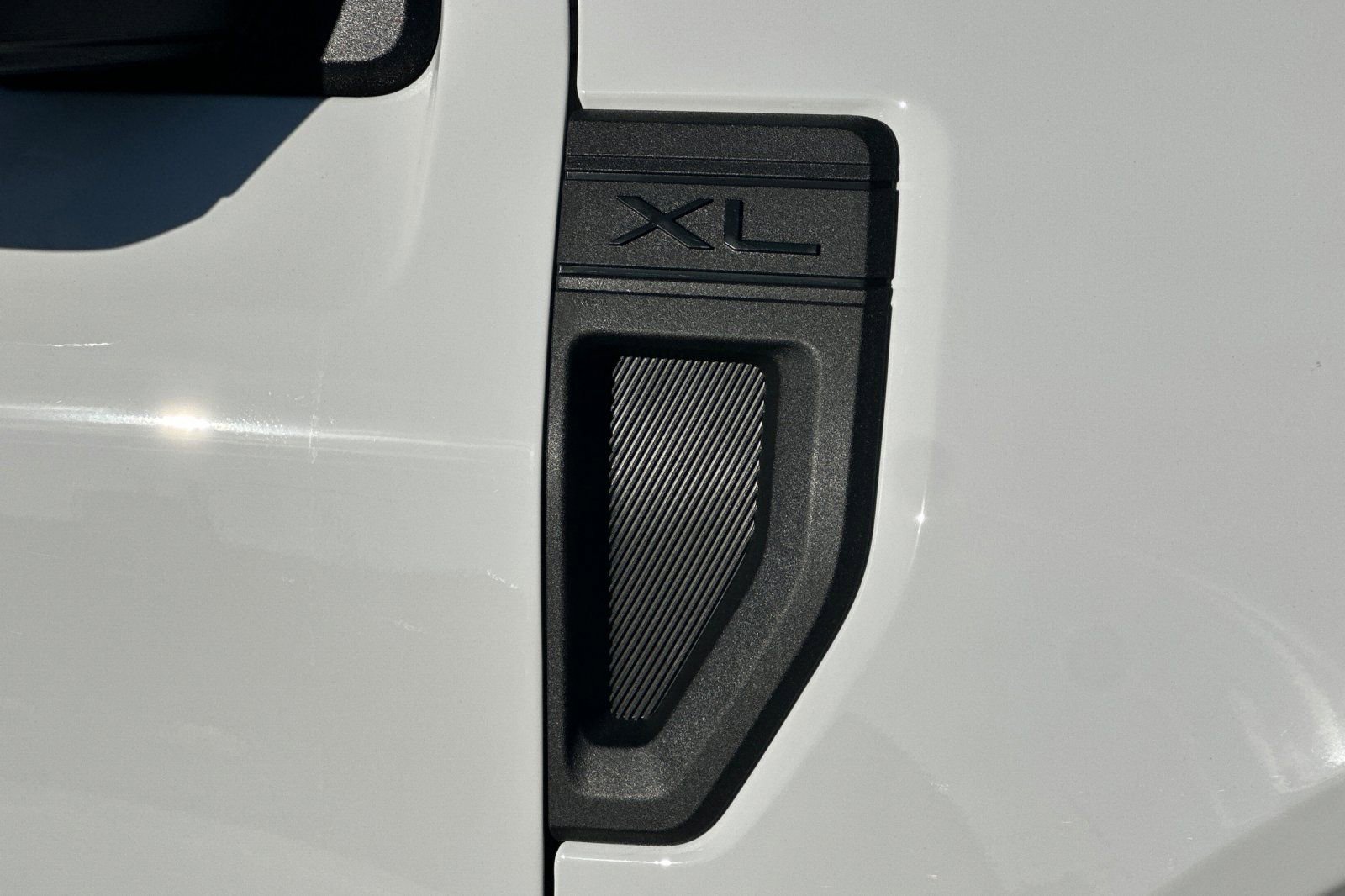 New 2025 Ford Maverick XL w/ Equipment Group 101A image 23