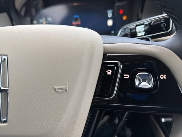 New 2026 Lincoln Corsair Premiere image 15