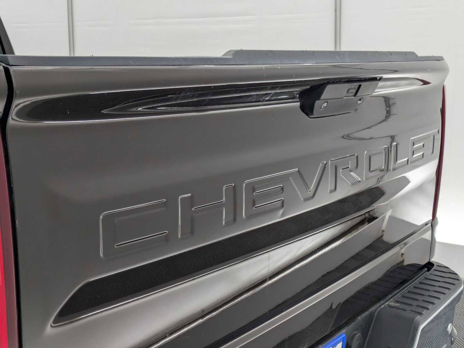 Used 2020 Chevrolet Silverado 1500 LTZ w/ LTZ Plus Package AWD/4WD image 12
