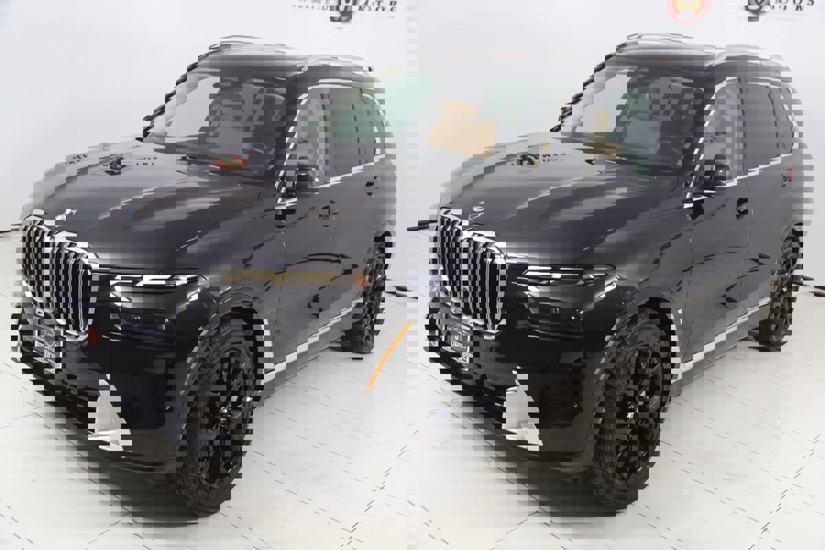 Used 2023 BMW X7 xDrive40i w/ Premium Package image 22