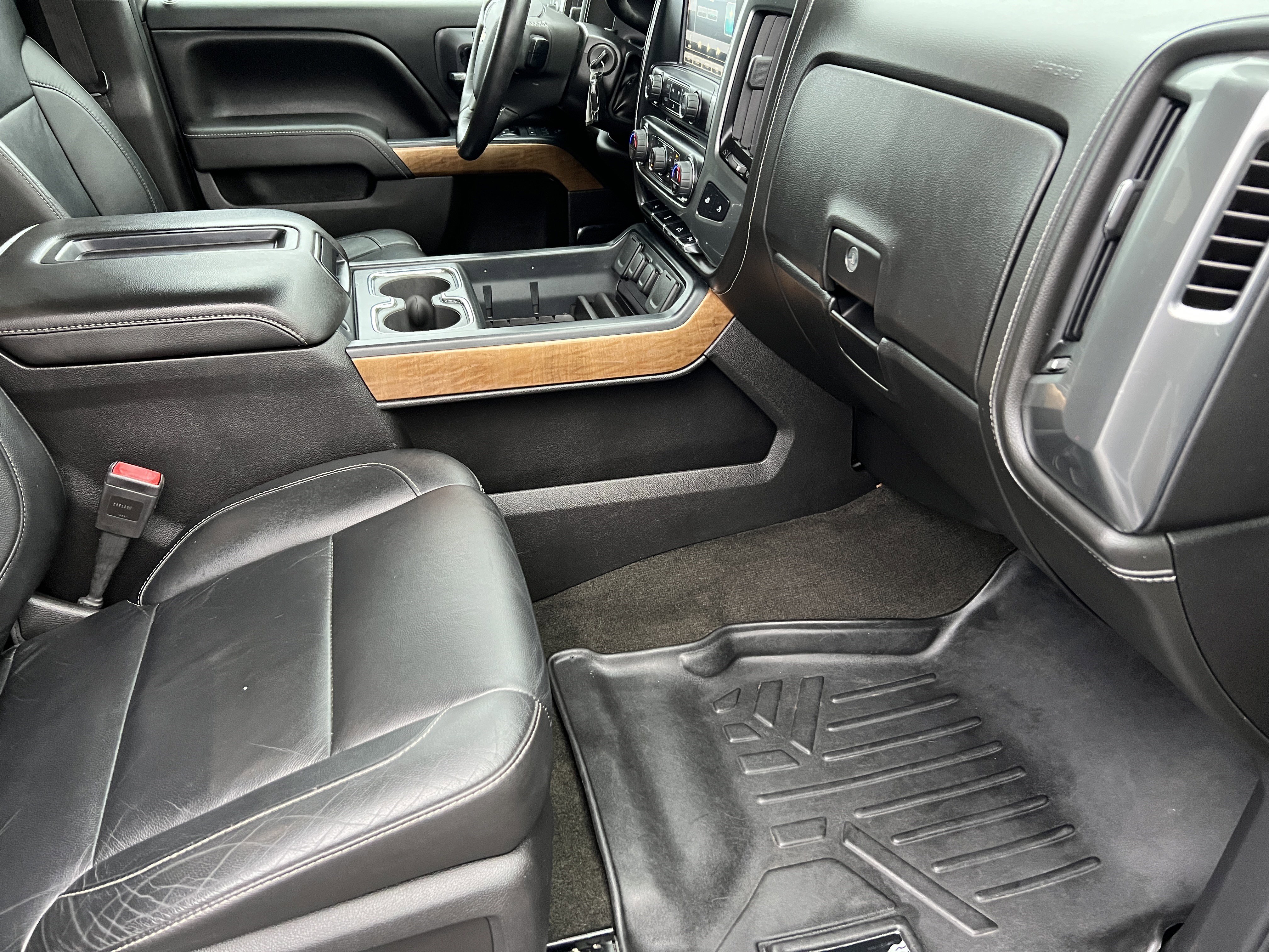 Used 2015 Chevrolet Silverado 1500 LTZ w/ LTZ Plus Package image 20