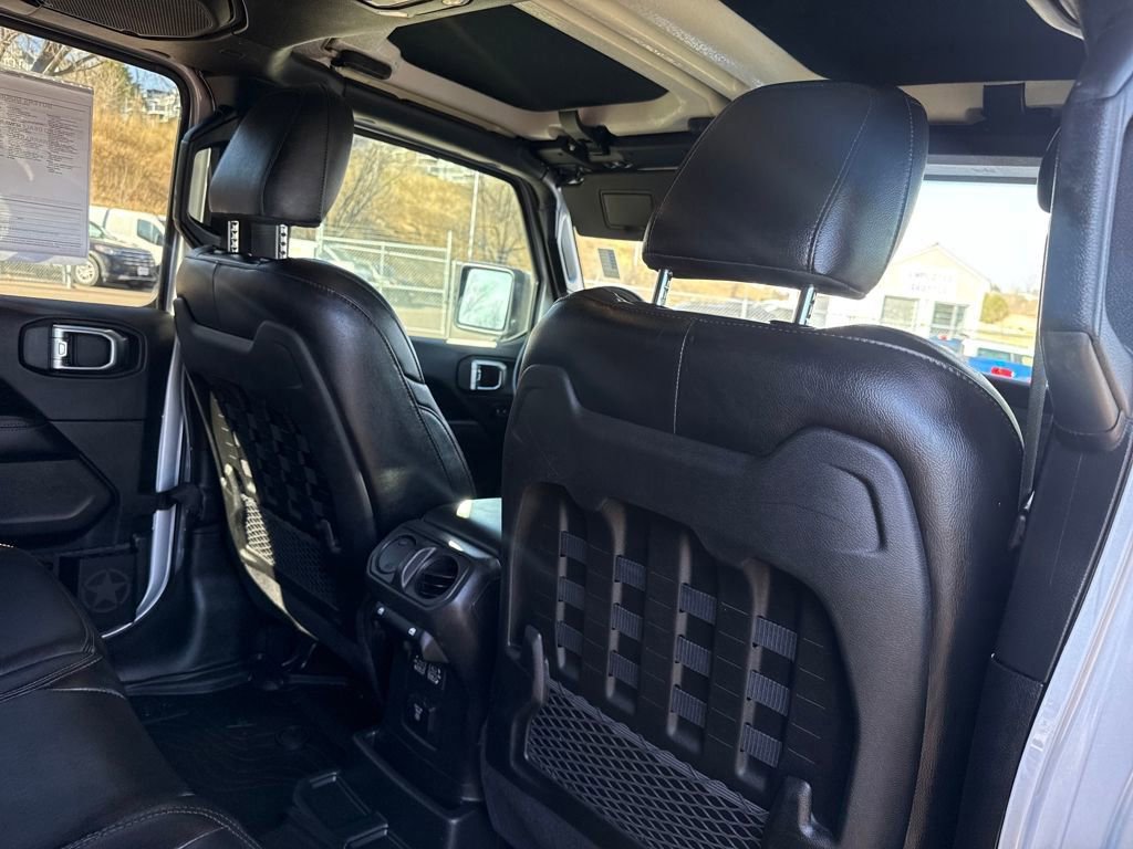 Used 2023 Jeep Wrangler Unlimited Rubicon 392 w/ Trailer Tow Package AWD/4WD image 26