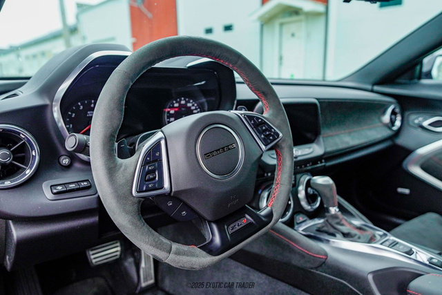 Used 2022 Chevrolet Camaro ZL1 image 23