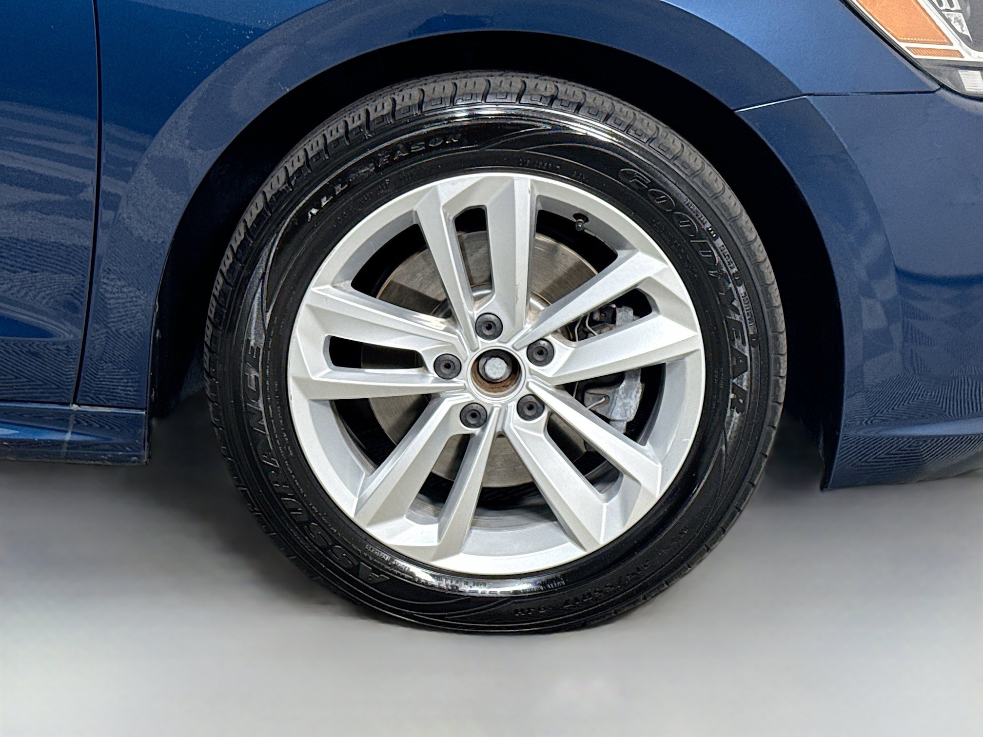 Used 2020 Volkswagen Passat 2.0T SE w/ Sunroof Package image 32