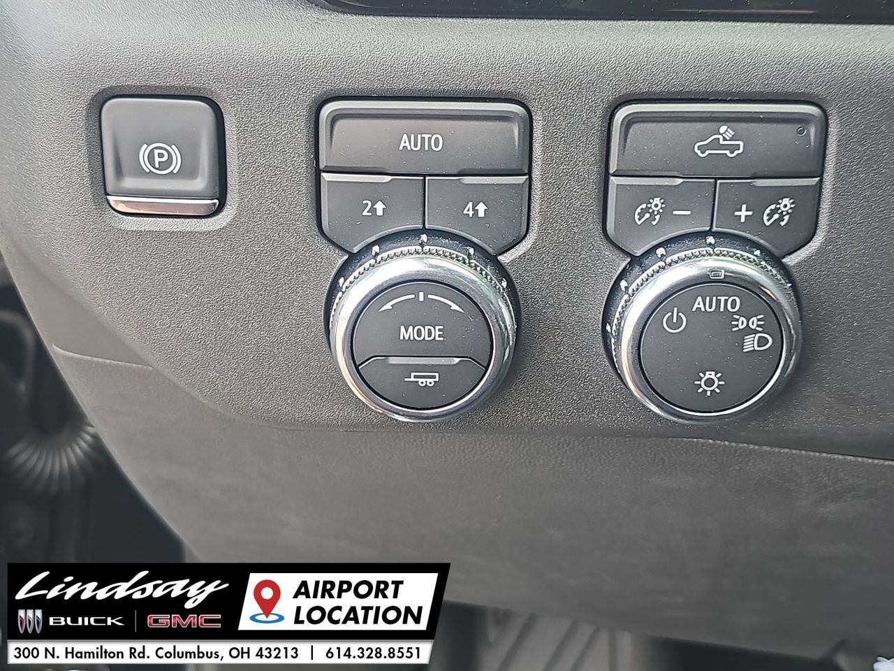 New 2025 GMC Sierra 1500 SLE w/ Preferred Package image 19