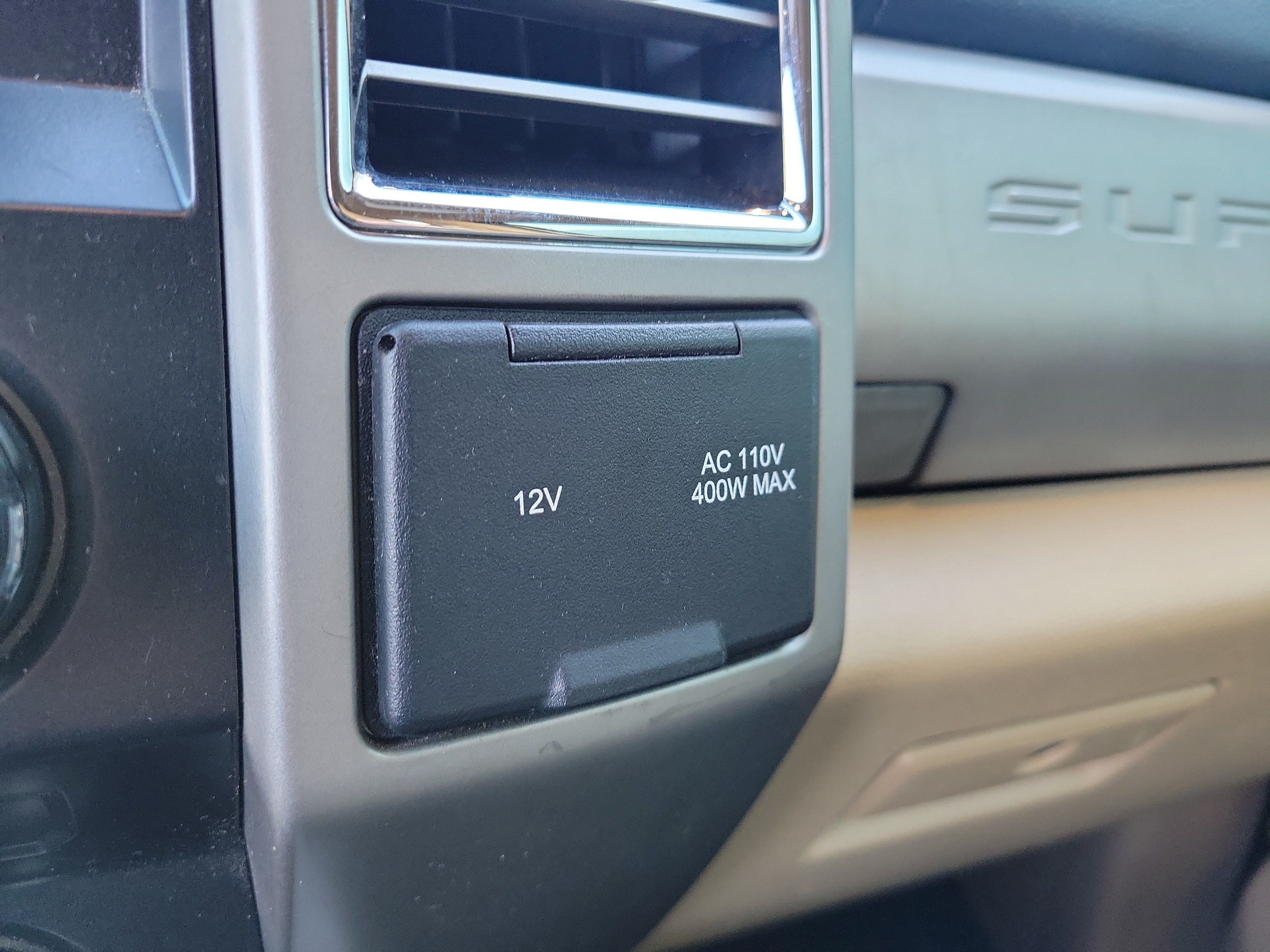 Used 2017 Ford F250 Lariat w/ Lariat Ultimate Package AWD/4WD image 18