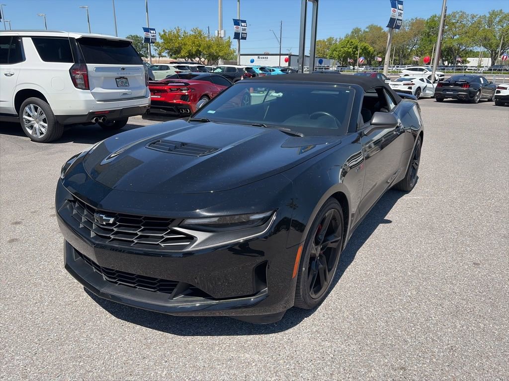 Used 2020 Chevrolet Camaro LT image 2