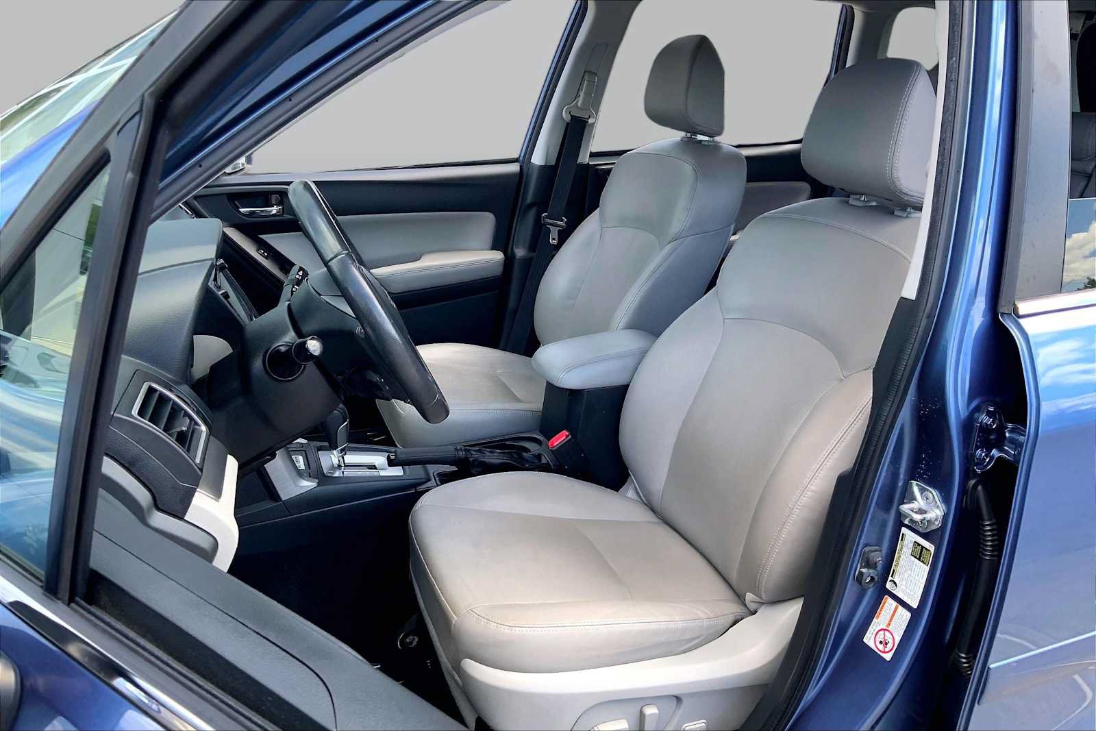 Used 2016 Subaru Forester 2.5i Limited AWD/4WD image 9
