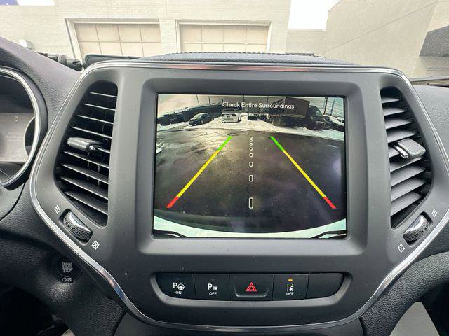 Certified 2023 Jeep Cherokee Altitude Lux image 19