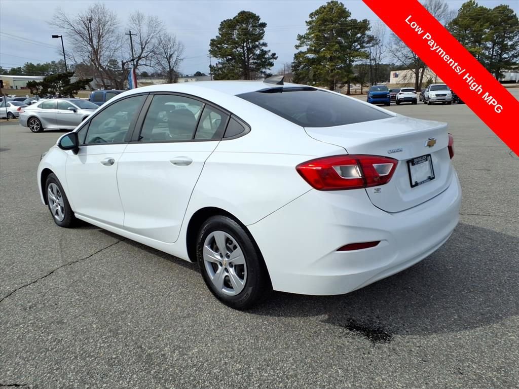 Used 2018 Chevrolet Cruze LS w/ LS Fleet Convenience Package image 3
