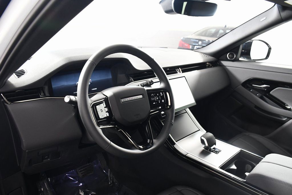 Used 2026 Land Rover Range Rover Evoque S image 12
